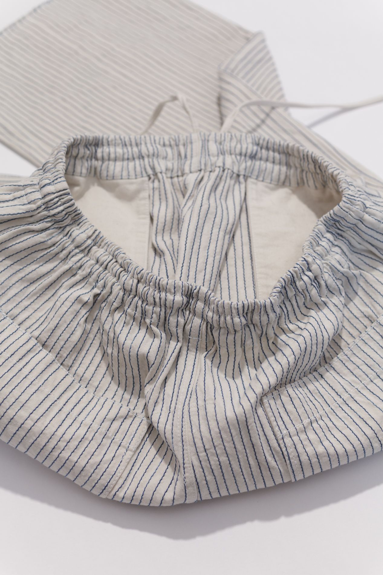 pants 09/ S01/ 2026