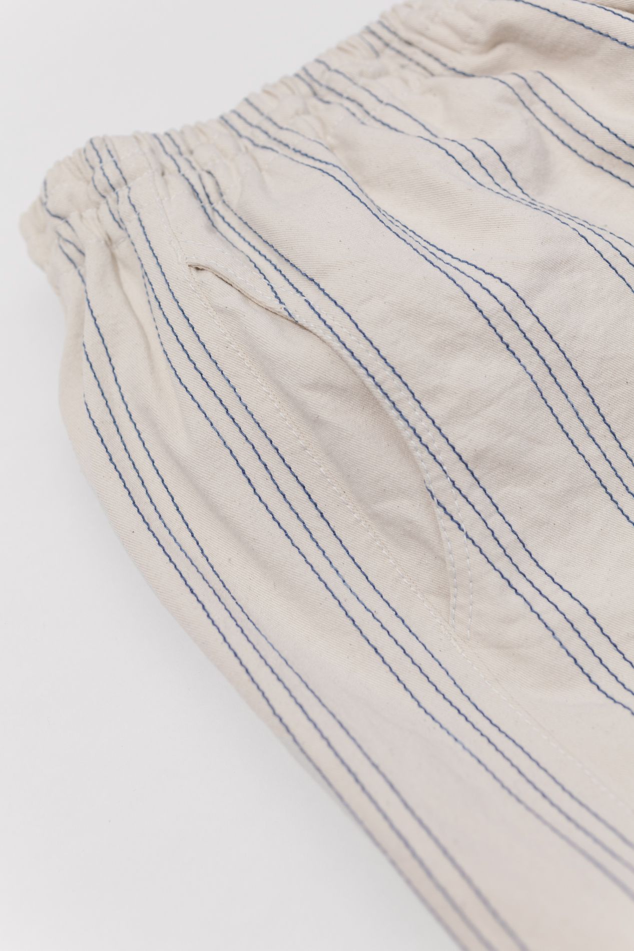pants 11/ S01/ 2026